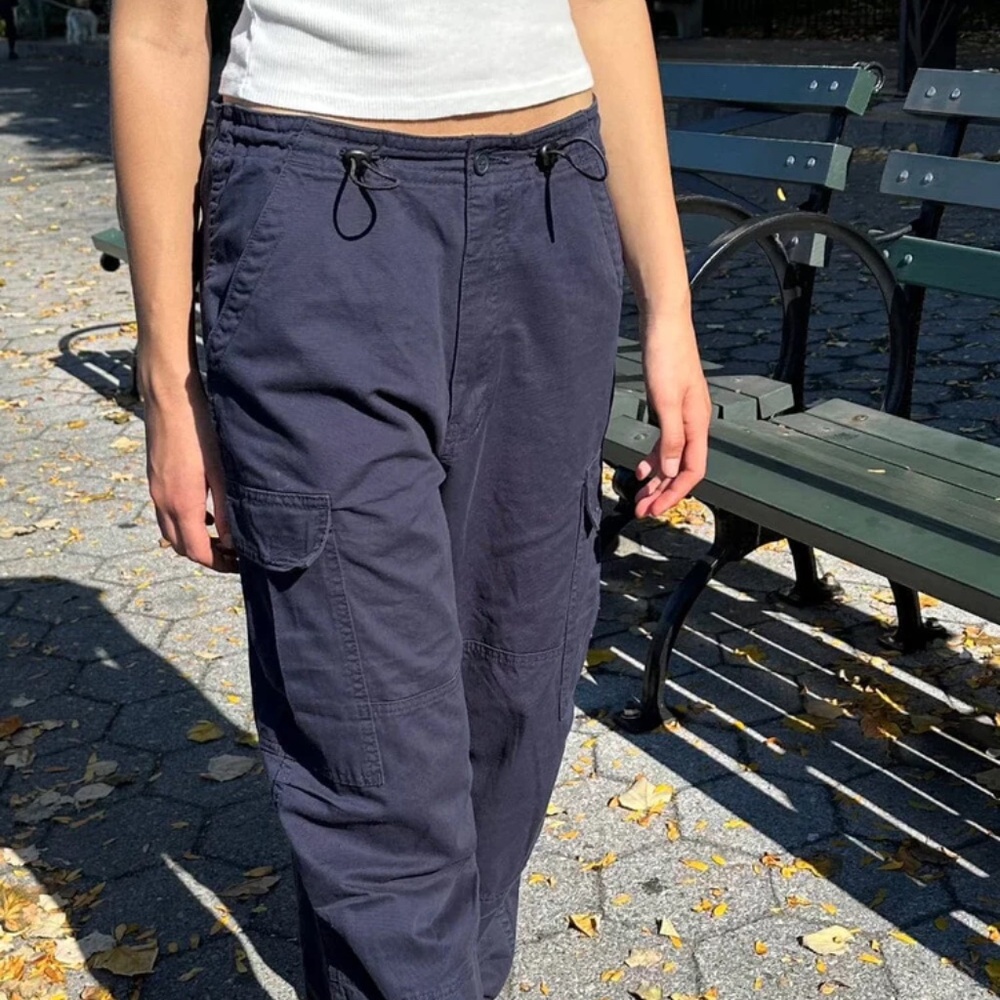 Brandy Melville NWT Jemma Cargo Pants Size S/M NAVY - SOLD OUT ONLINE!